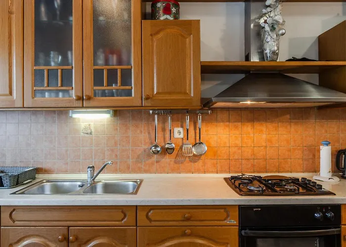 Kapovic Apartman Vir